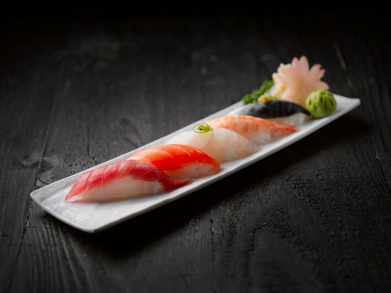 Japanese Restaurants in Los Angeles: 12 Best Spots Japanese Restaurants in Los Angeles: 12 Best Spots